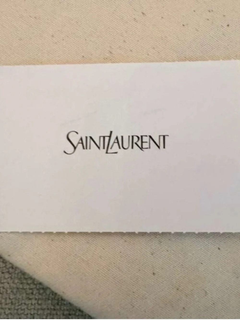 Saint Laurent night features